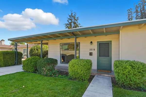 San Jose, CA 95117,3216 Bluebird DR