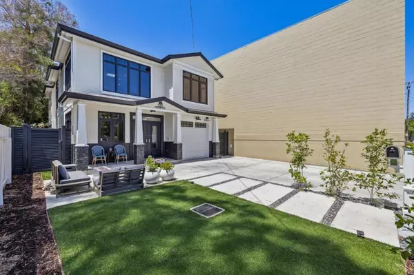 Palo Alto, CA 94306,546 Oxford AVE