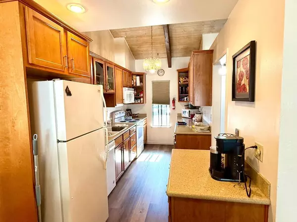 Salinas, CA 93905,166 Kern ST #26