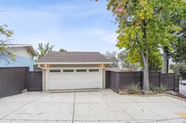 6900 Thornhill DR, Oakland, CA 94611