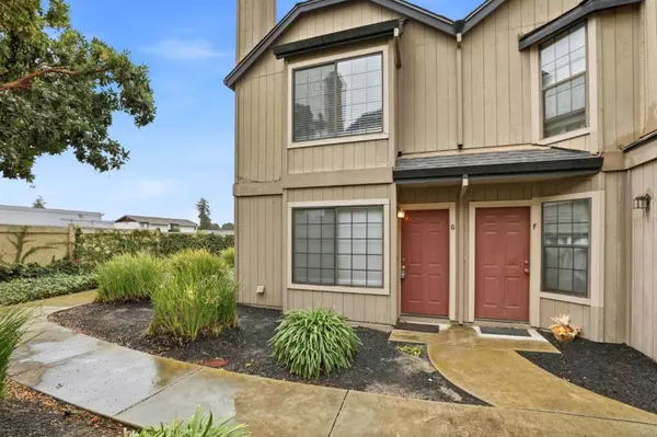 Hollister, CA 95023,251 Gibson DR #G52