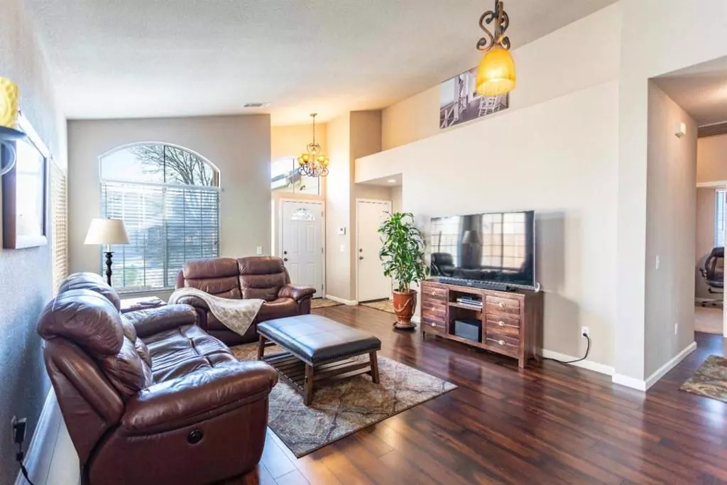 Elk Grove, CA 95758,9316 Caulfield DR