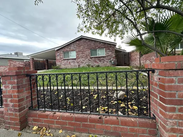 130 E 21st ST, Tracy, CA 95376