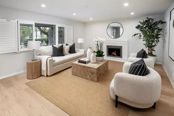 Mountain View, CA 94040,2721 Fairbrook DR