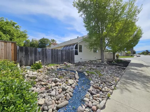 Hollister, CA 95023,1000 Peach CT