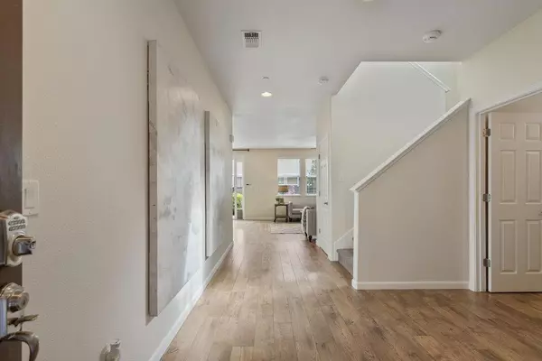 Gilroy, CA 95020,130 Lusitano WAY