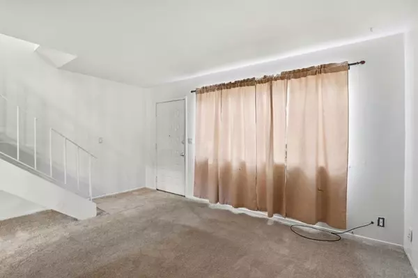 Gilroy, CA 95020,7743 Chestnut ST