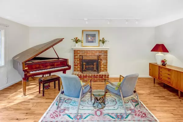 Monterey, CA 93940,642 Cypress ST