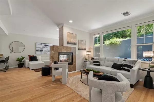 Los Gatos, CA 95032,182 Cuesta De Los Gatos