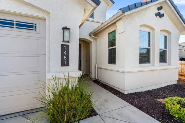 Hollister, CA 95023,1481 Azalea CT