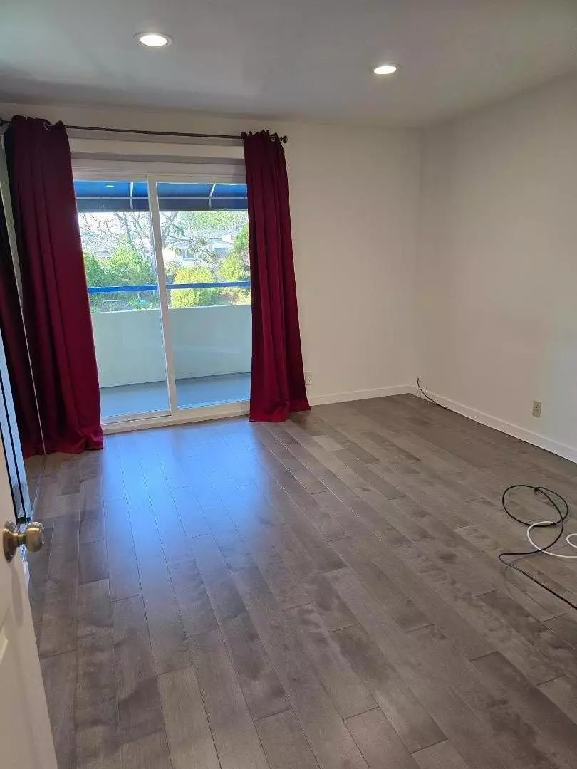 Daly City, CA 94015,1551 Southgate AVE #336