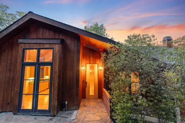 San Carlos, CA 94070,10 Winding WAY