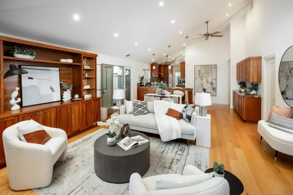 Palo Alto, CA 94306,4005 Villa Vera