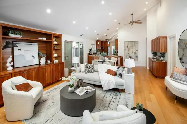 4005 Villa Vera, Palo Alto, CA 94306