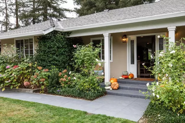 Redwood City, CA 94061,552 Rutherford AVE