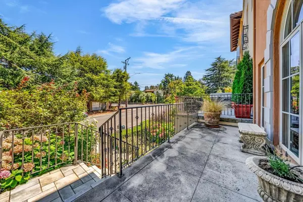 Los Altos, CA 94022,484 Gabilan ST