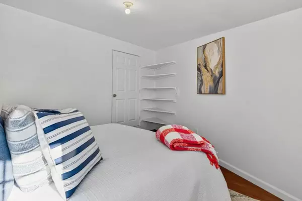 Hayward, CA 94541,22133 Peralta