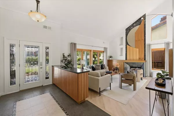 San Jose, CA 95124,5915 Vista LOOP