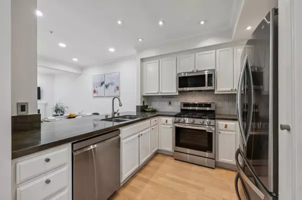 Menlo Park, CA 94025,600 Willow RD #8