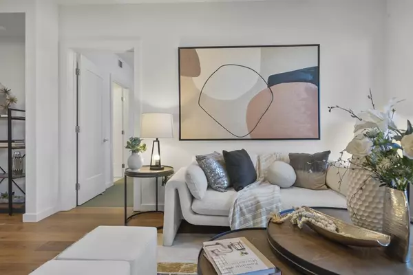 Belmont, CA 94002,400 El Camino Real #117