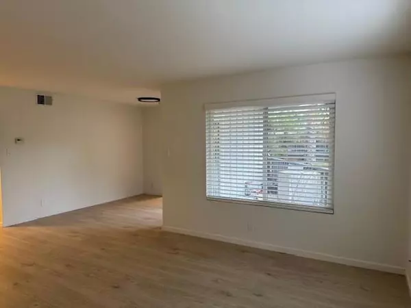 San Mateo, CA 94403,3257 Glendora #F