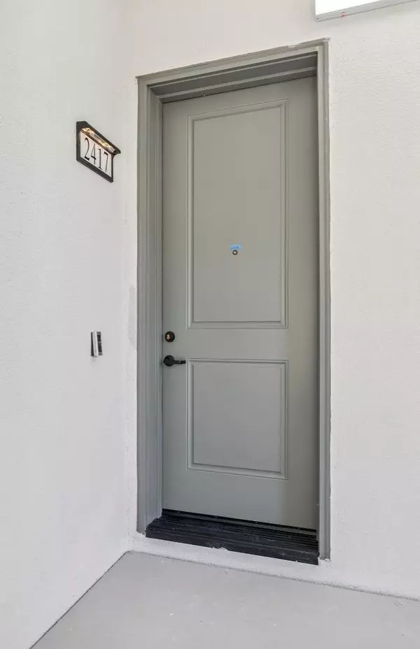 San Mateo, CA 94403,2417 Willow WAY