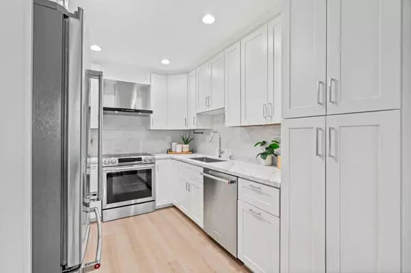 Los Gatos, CA 95032,766 Pollard RD