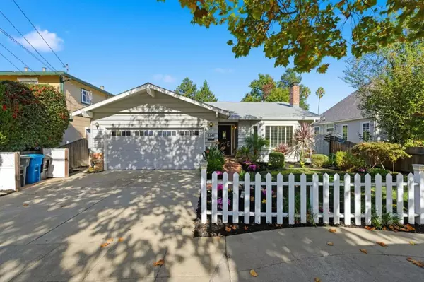 1141 Fairview AVE, Redwood City, CA 94061