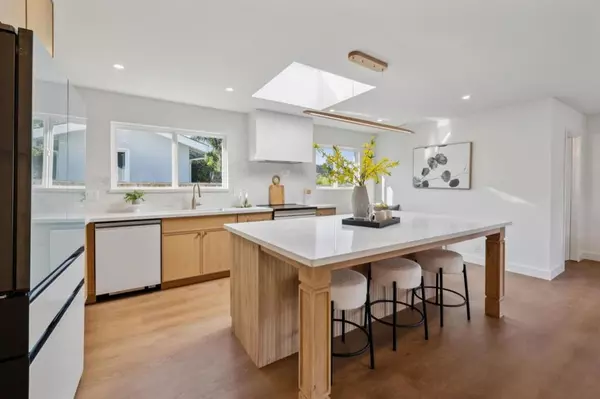 Pacifica, CA 94044,847 Arguello BLVD