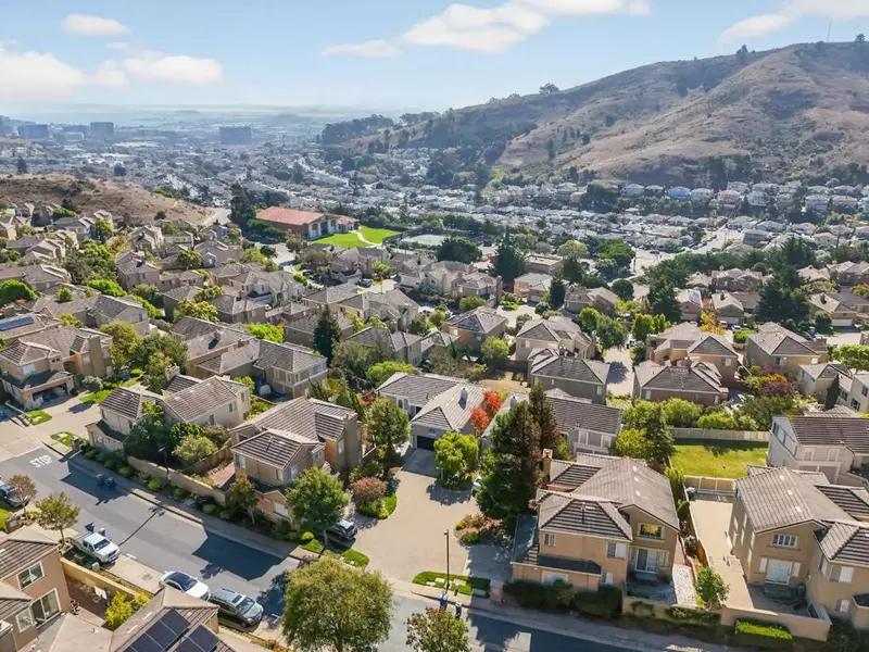 83 Parkgrove DR, South San Francisco, CA 94080