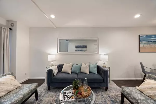 Daly City, CA 94015,385 Mandarin DR #5