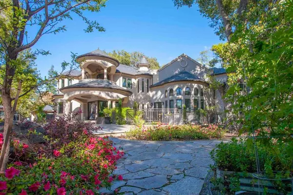 Atherton, CA 94027,46 Almendral AVE