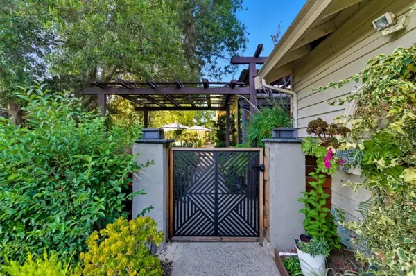 San Jose, CA 95135,7133 Via Solana