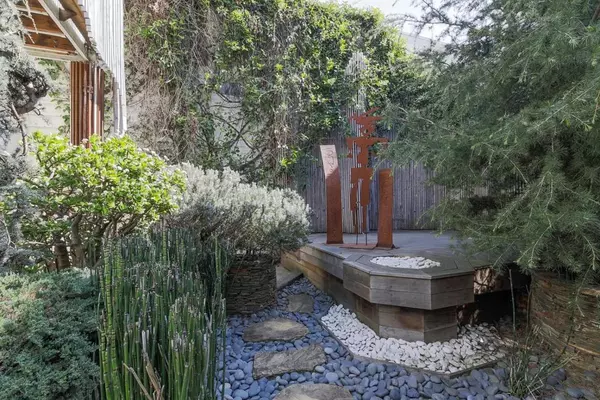 San Francisco, CA 94110,2835 23rd ST