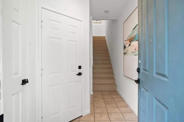 Hayward, CA 94541,728 City Walk PL #4