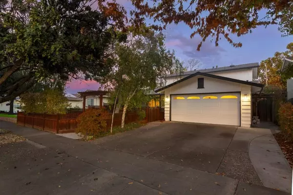 San Jose, CA 95129,1092 Del Cambre DR