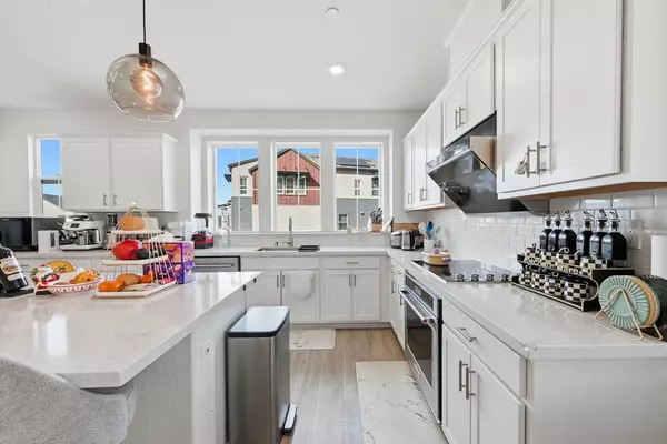 Hayward, CA 94544,28983 Ashwell AVE