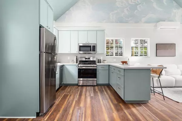 Santa Cruz, CA 95062,526 S Branciforte AVE