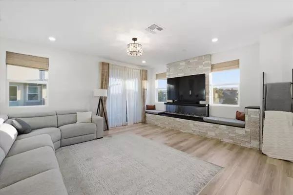 Dublin, CA 94568,6382 Dove AVE