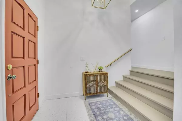 Morgan Hill, CA 95037,17411 Holiday DR