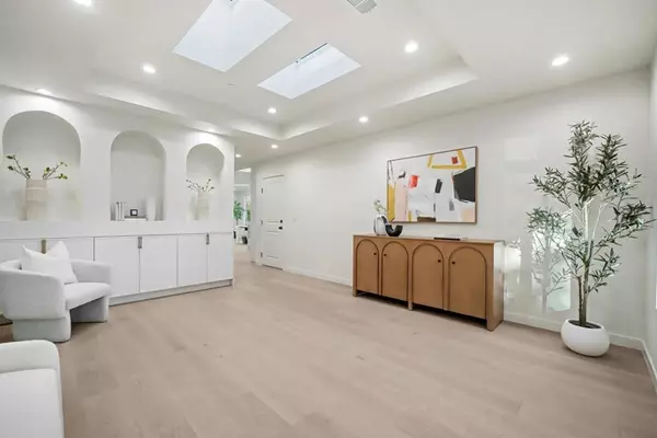 Sunnyvale, CA 94087,1125 Plymouth DR