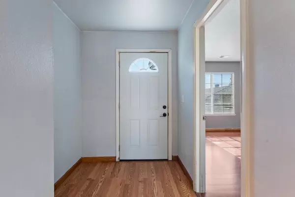 Soledad, CA 93960,827 Terraza ST