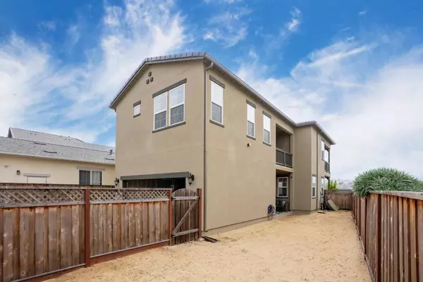 Marina, CA 93933,457 Marina Heights DR