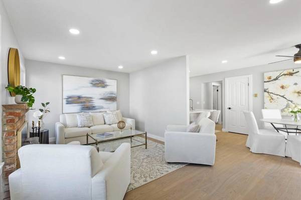 Fremont, CA 94555,33169 Lake Oneida ST