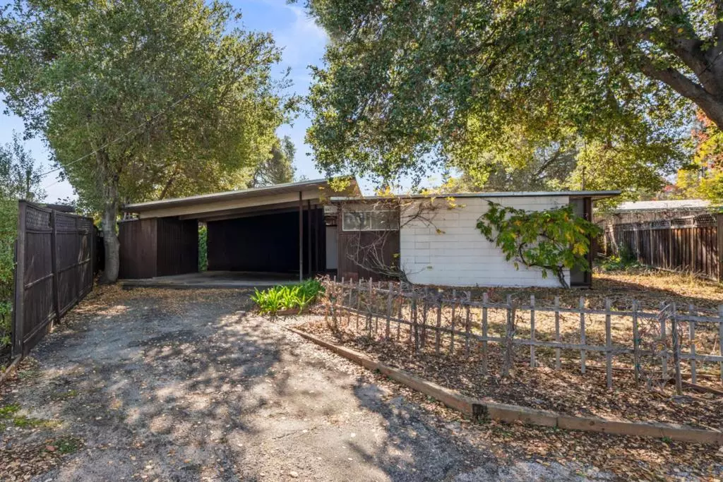 Palo Alto, CA 94306,4142 Amaranta CT