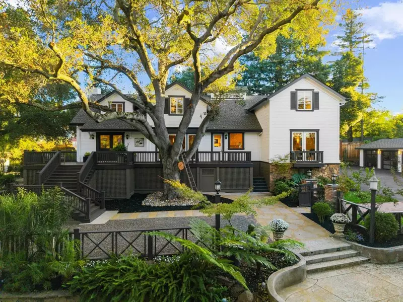 19050 Camino Barco, Saratoga, CA 95070