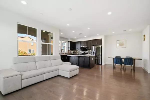 Newark, CA 94560,5724 Pandorea TER