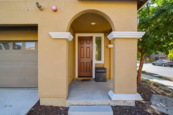 Newark, CA 94560,5724 Pandorea TER