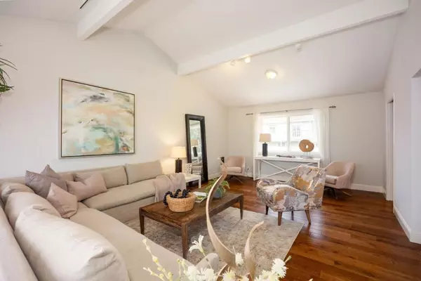 Moss Beach, CA 94038,1077 Pearl AVE