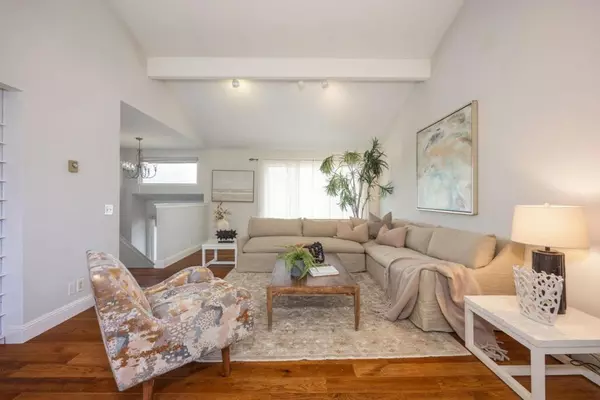 Moss Beach, CA 94038,1077 Pearl AVE